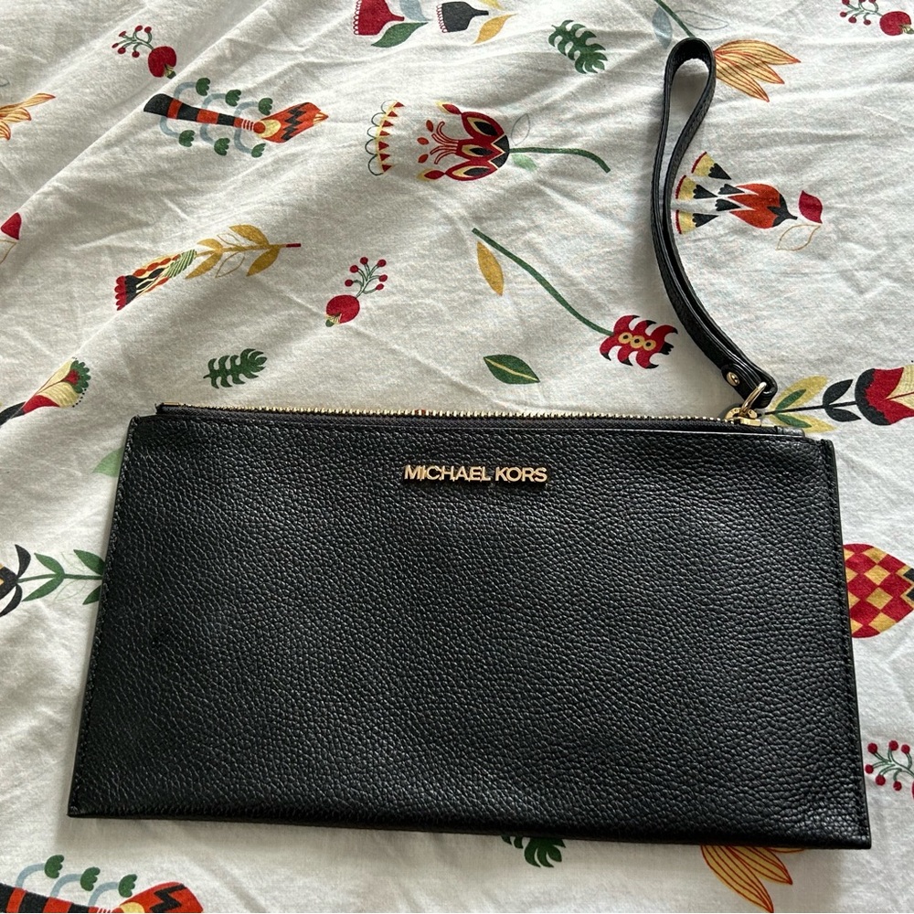Michael Kors black pebble leather large clutch wristlet